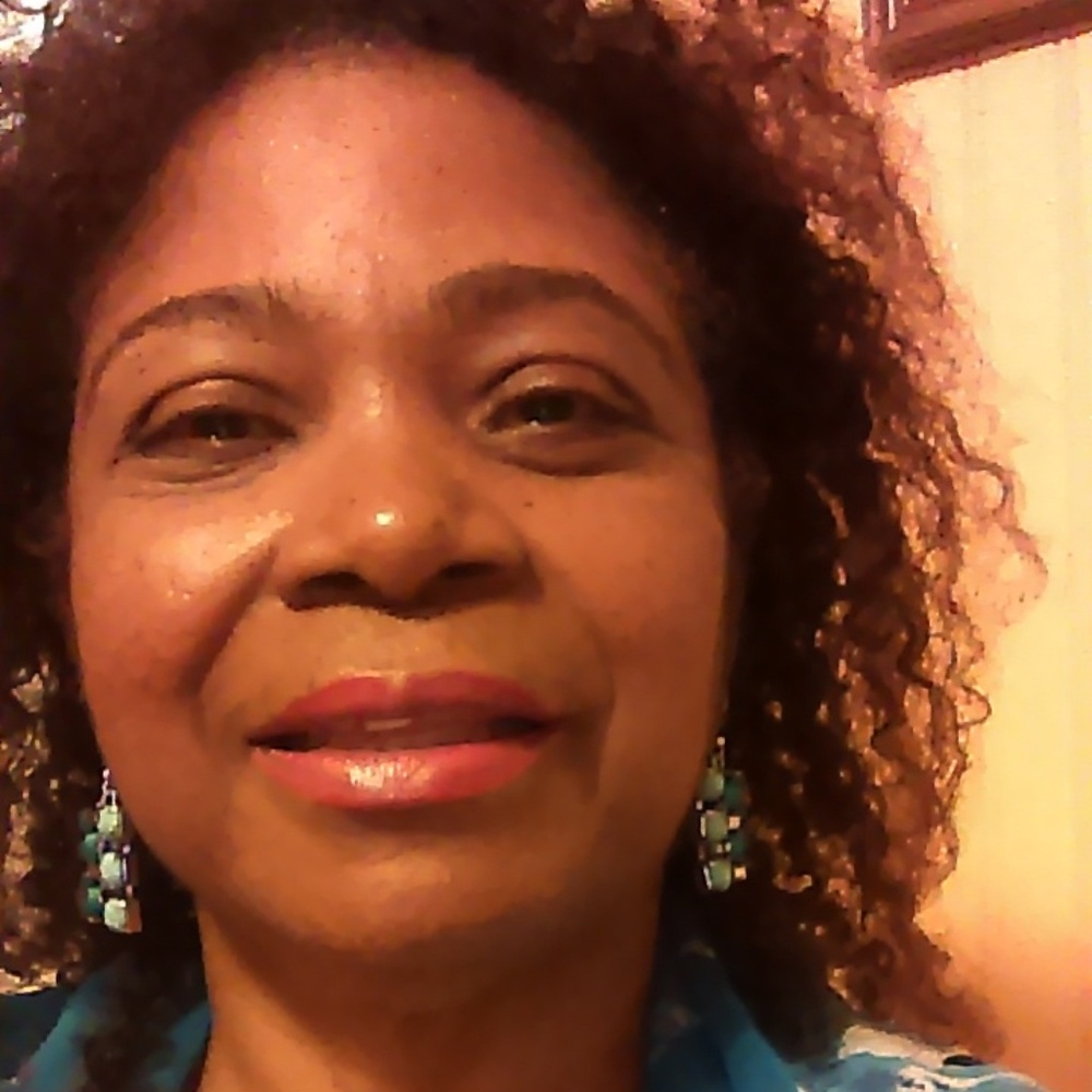 Meet your Posher, Eline